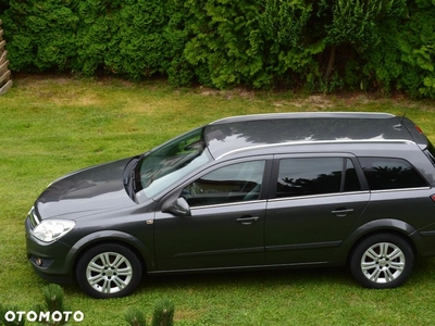 Opel Astra 1.6 Caravan Easytronic Edition