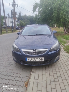 Opel Astra J