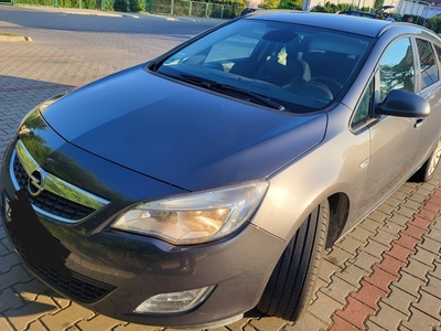 Opel Astra J 1,7CDTI SPORT TOURNER 125KM