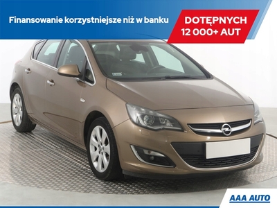 Opel Astra J GTC 1.4 Turbo ECOTEC 140KM 2013