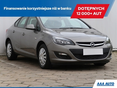 Opel Astra J Sedan 1.4 Turbo ECOTEC 140KM 2017