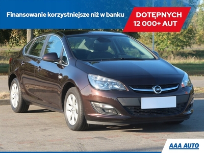 Opel Astra J Sedan 1.4 Turbo ECOTEC 140KM 2017