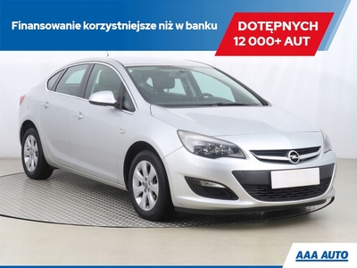 Opel Astra J Sedan 1.4 Turbo ECOTEC 140KM 2018