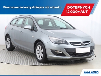 Opel Astra J Sports Tourer Facelifting 1.7 CDTI ECOTEC 110KM 2014