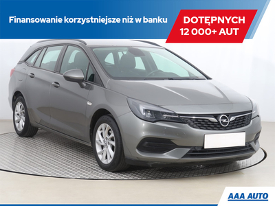 Opel Astra K Sportstourer Facelifting 1.2 Turbo 130KM 2019