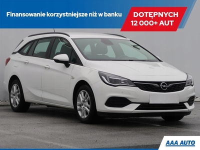 Opel Astra K Sportstourer Facelifting 1.2 Turbo 145KM 2019