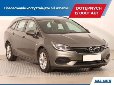 Opel Astra K Sportstourer Facelifting 1.2 Turbo 145KM 2020