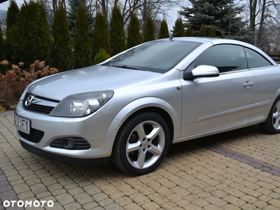 Opel Astra Twin Top 1.6 Edition 111 Jahre