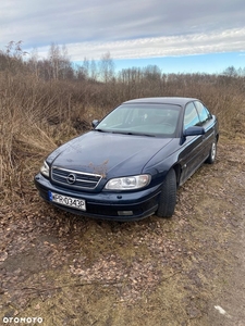 Opel Omega 2.2 Base / Club