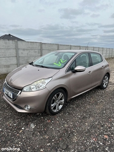 Peugeot 208 120 VTI Automatik Allure