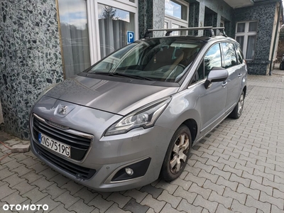 Peugeot 5008 e-HDI FAP 115 EGS6 Stop&Start Allure