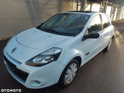 Renault Clio 1.2 16V TCE Exception