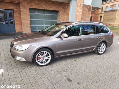 Skoda Superb 3.6 V6 4x4 DSG Elegance