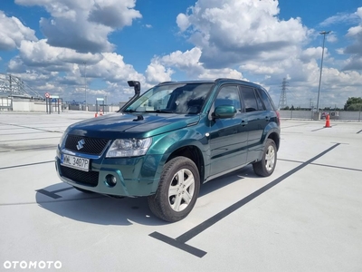 Suzuki Grand Vitara 2.0 De Luxe