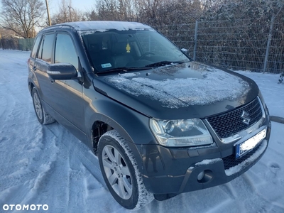 Suzuki Grand Vitara 2.4 De Luxe