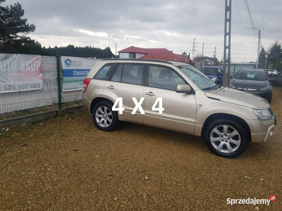 Suzuki Grand Vitara krajówka , 2, 0 pb , * 4x4 * II (2005-)