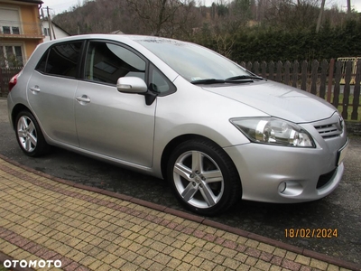 Toyota Auris 1.6 Luna