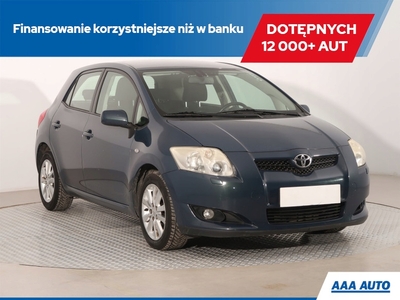 Toyota Auris I Hatchback 2.0 D-4D 125KM 2007