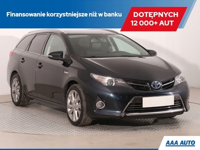 Toyota Auris II Touring Sports Hybrid 135 136KM 2014