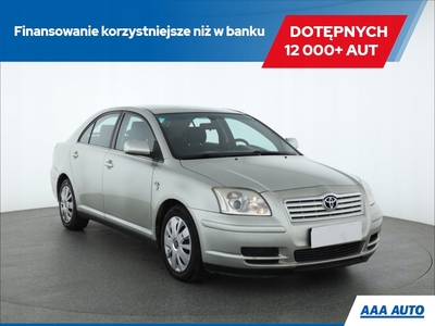 Toyota Avensis II Hatchback 2.0 D-4D 116KM 2004