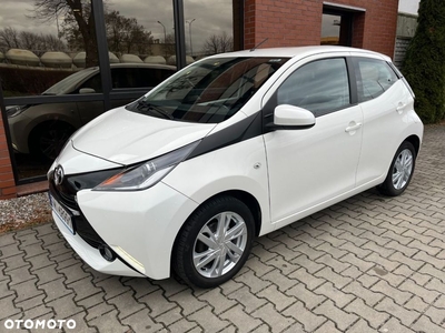 Toyota Aygo x-play touch