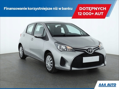 Toyota Yaris III Hatchback 5d Facelifting 1.0 VVT-i 69KM 2016