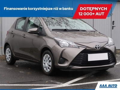 Toyota Yaris III Hatchback 5d Facelifting 2017 1.0 VVT-i 69KM 2018