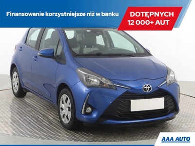 Toyota Yaris III Hatchback 5d Facelifting 2017 1.5 Dual VVT-iE 111KM 2020