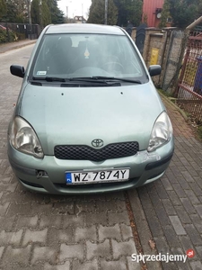 Toyota Yaris pilne