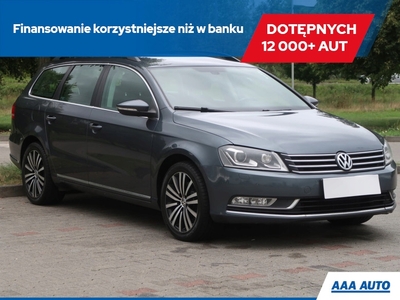 Volkswagen Passat B7 Variant 2.0 TDI CR DPF BlueMotion 140KM 2013