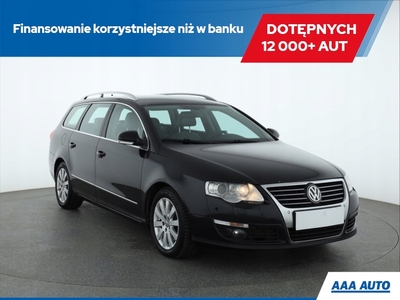 Volkswagen Passat B7 Variant 2.0 TDI CR DPF BlueMotion 170KM 2010