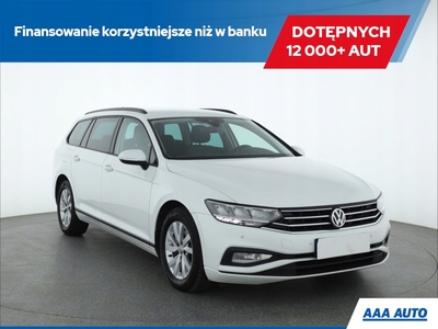 Volkswagen Passat B8 Variant 2.0 TDI BlueMotion SCR 150KM 2019