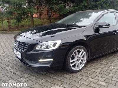 Volvo V60 D3 Drive-E Summum