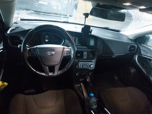 Volvo V40 Cross Country 2013 2.0 D3 190535km ABS klimatyzacja manualna