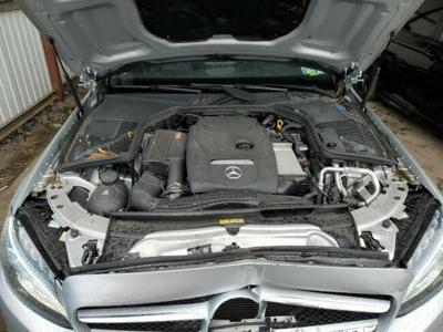 Mercedes C 300 2018, 2.0L, 4x4, od ubezpieczalni