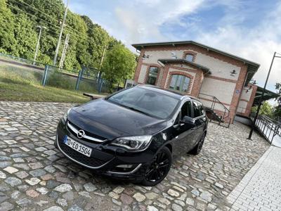 Używane Opel Astra - 27 900 PLN, 226 500 km, 2015