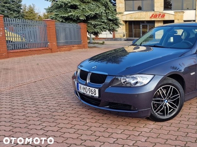 BMW Seria 3 318i