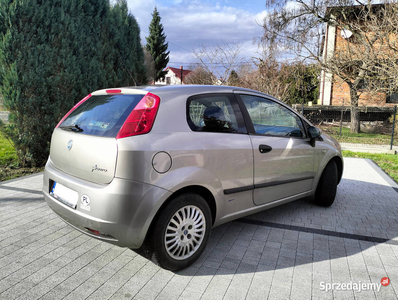 Fiat Grande Punto, LPG, 1.4, 77KM, 2 komplety opon