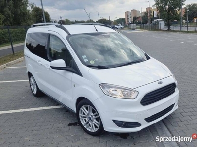 FORD TOURNEO COURIER