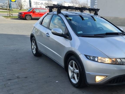 Honda Civic Vlll 1.8 benzyna pierwszy właściciel