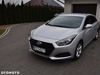 Hyundai i40 i40cw 1.6 Fifa World Cup Edition