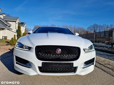 Jaguar XE 2.0 D R-Sport