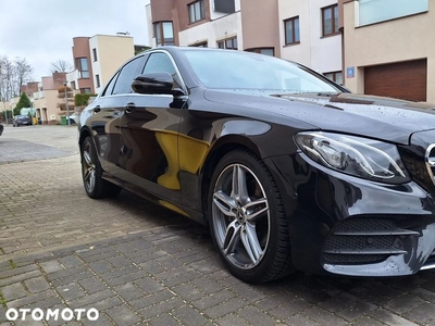 Mercedes-Benz Klasa E 220 d 4-Matic 9G-TRONIC