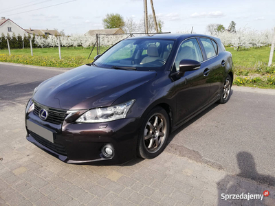 Lexus CT200h * bogata wersja, hybryda