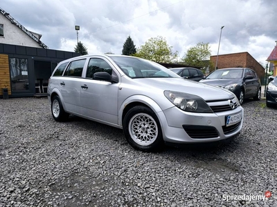 Opel Astra 1.7CDTI•2005r•Sprawna klima•2kpl opon•10 lat w jednym domu