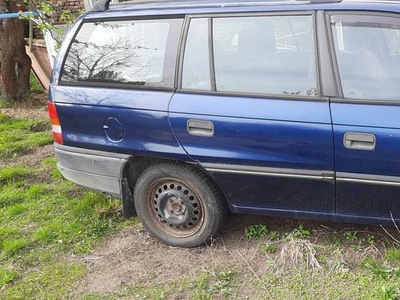 OPEL ASTRA F KOMBI 1.8 90KM LPG