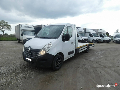 Renault Master auto laweta pomoc drogowa