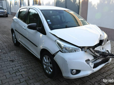 Toyota Yaris 1,0 benzyna 70 ps * BARDZO EKONOMICZNY * niski przebieg * ICD…