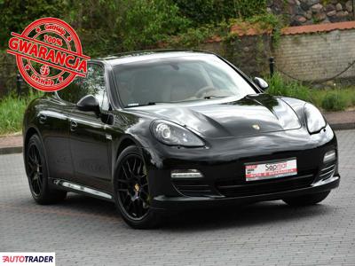 Porsche Panamera 4.8 benzyna 400 KM 2011r. (Kampinos)