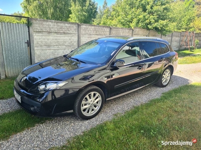 Renault Laguna III 2.0 dci bixenon navi hands free polecam